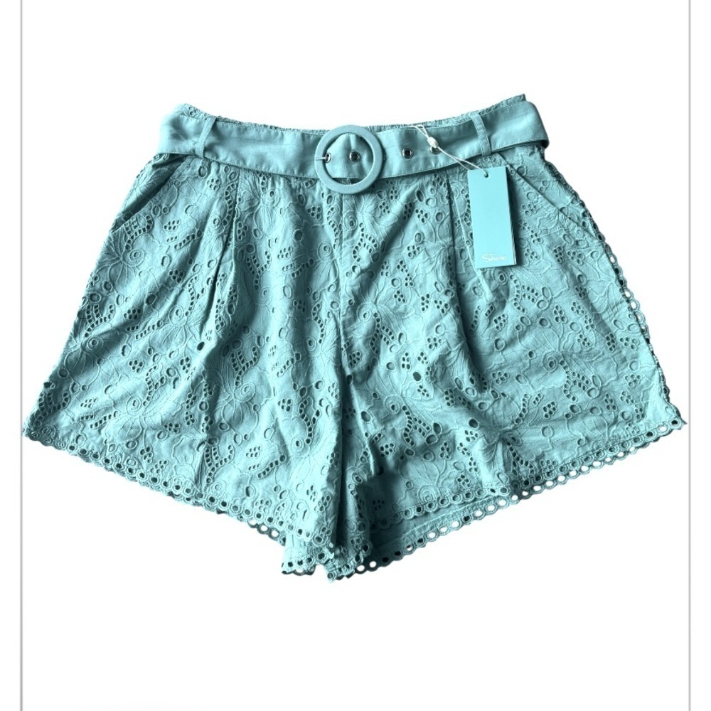 Shore Resort Wear Eyelet Belted shorts NWT
